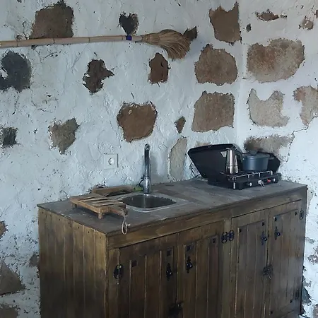 Rural House Breakfast In Front Of Ocean